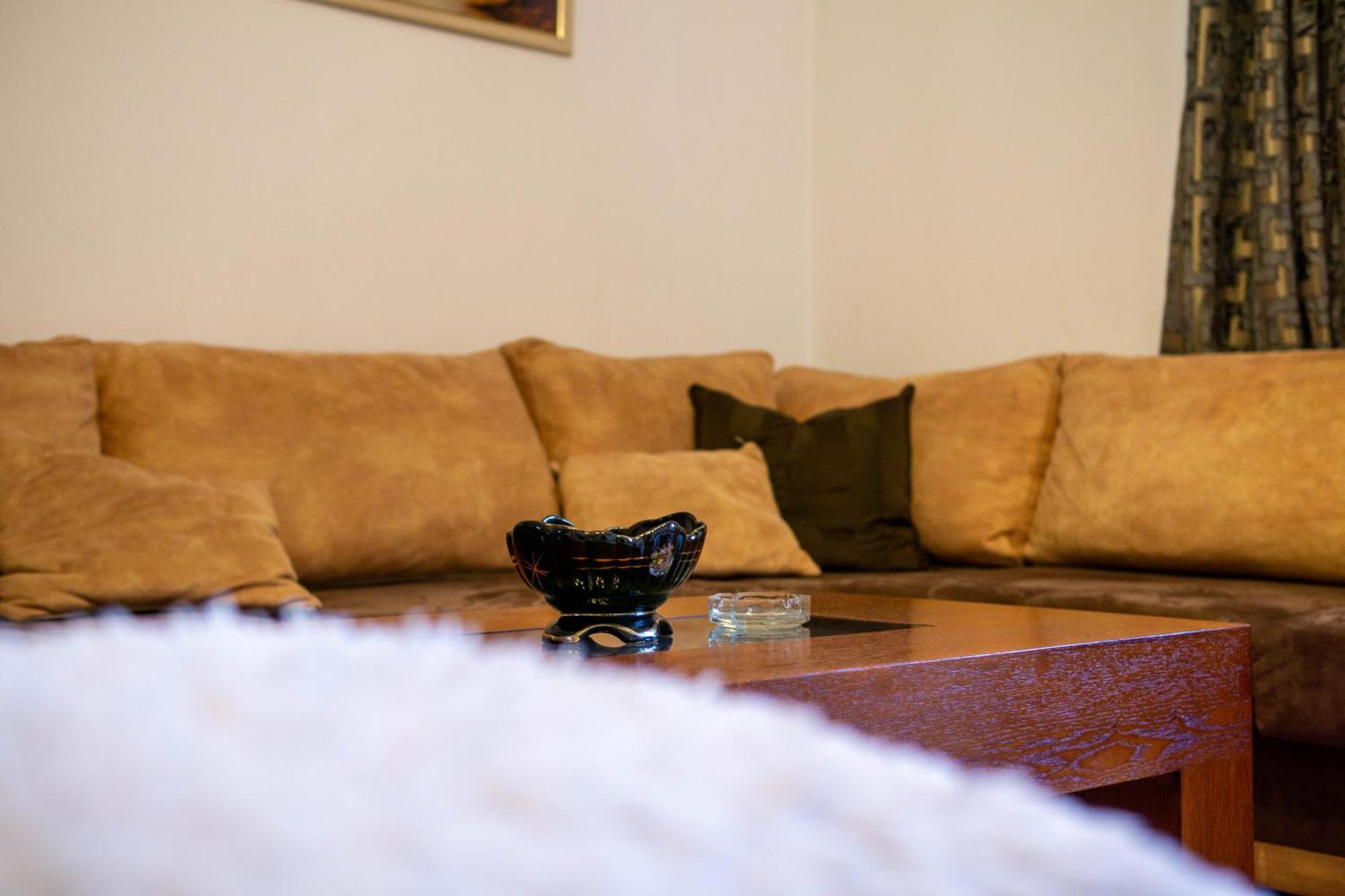 Bllok Bright Private Bedrooms With Private Bathroom On Shared Apartment 地拉那 外观 照片